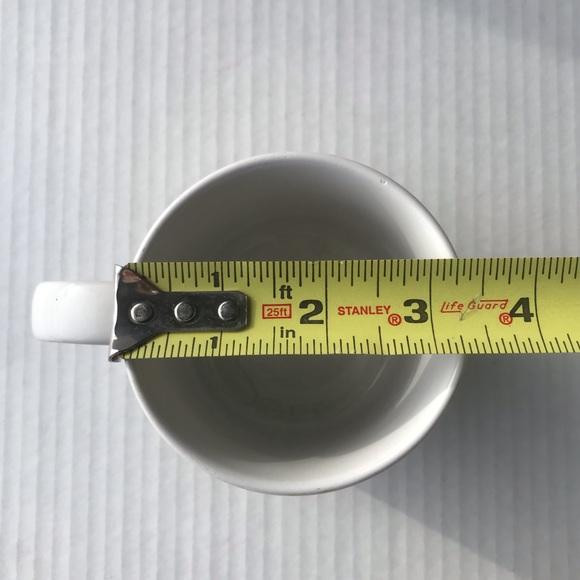 Set of 2 Vintage Coffee Mugs By Interpur “Barnyard”Hen Wearing Bandana &… - Picture 9 of 10